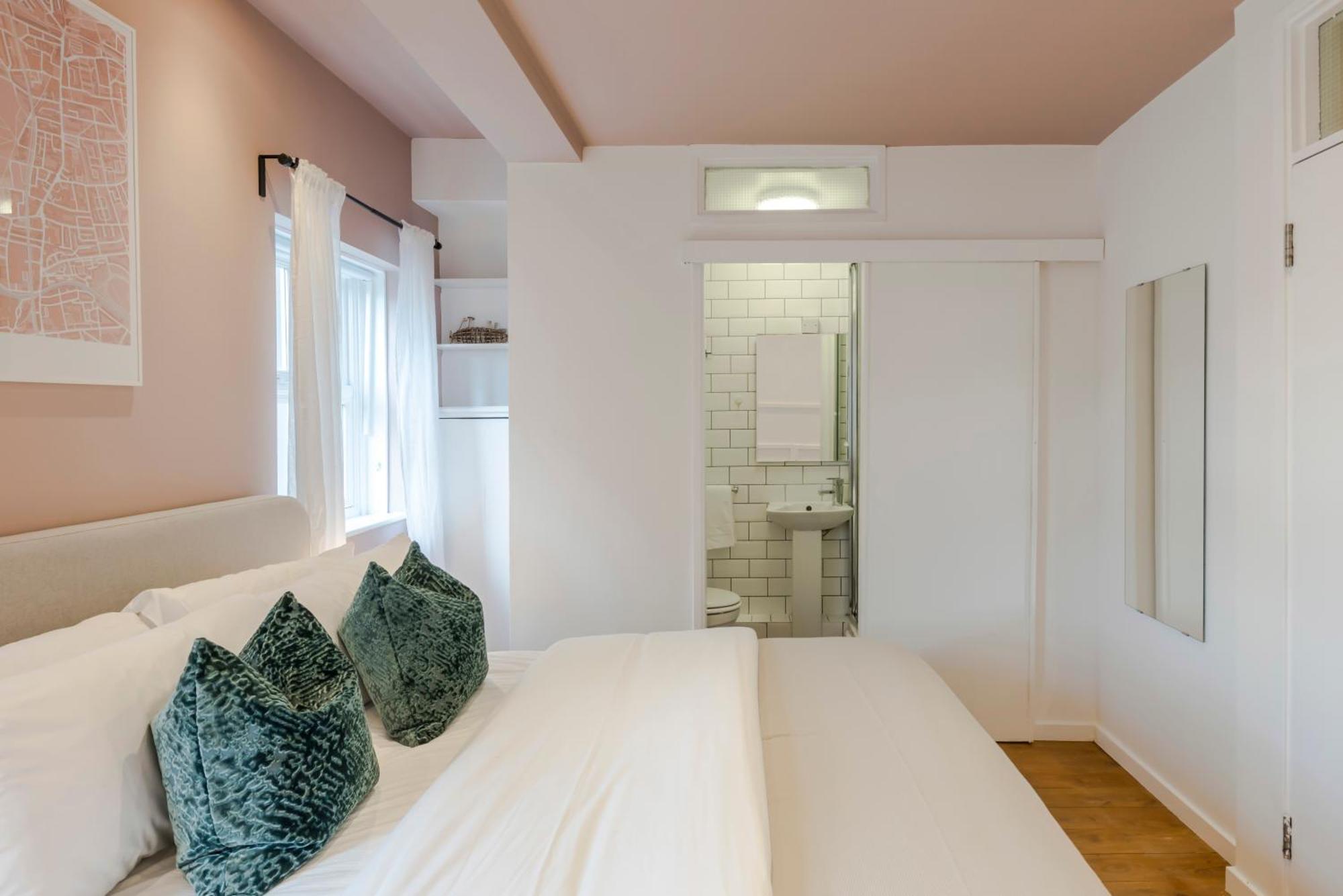Bijou Flat On Broadway Market London Eksteriør bilde